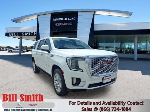 Used 2022 GMC Yukon XL Denali RWD image 1