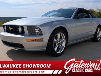 Used 2005 Ford Mustang GT video 1