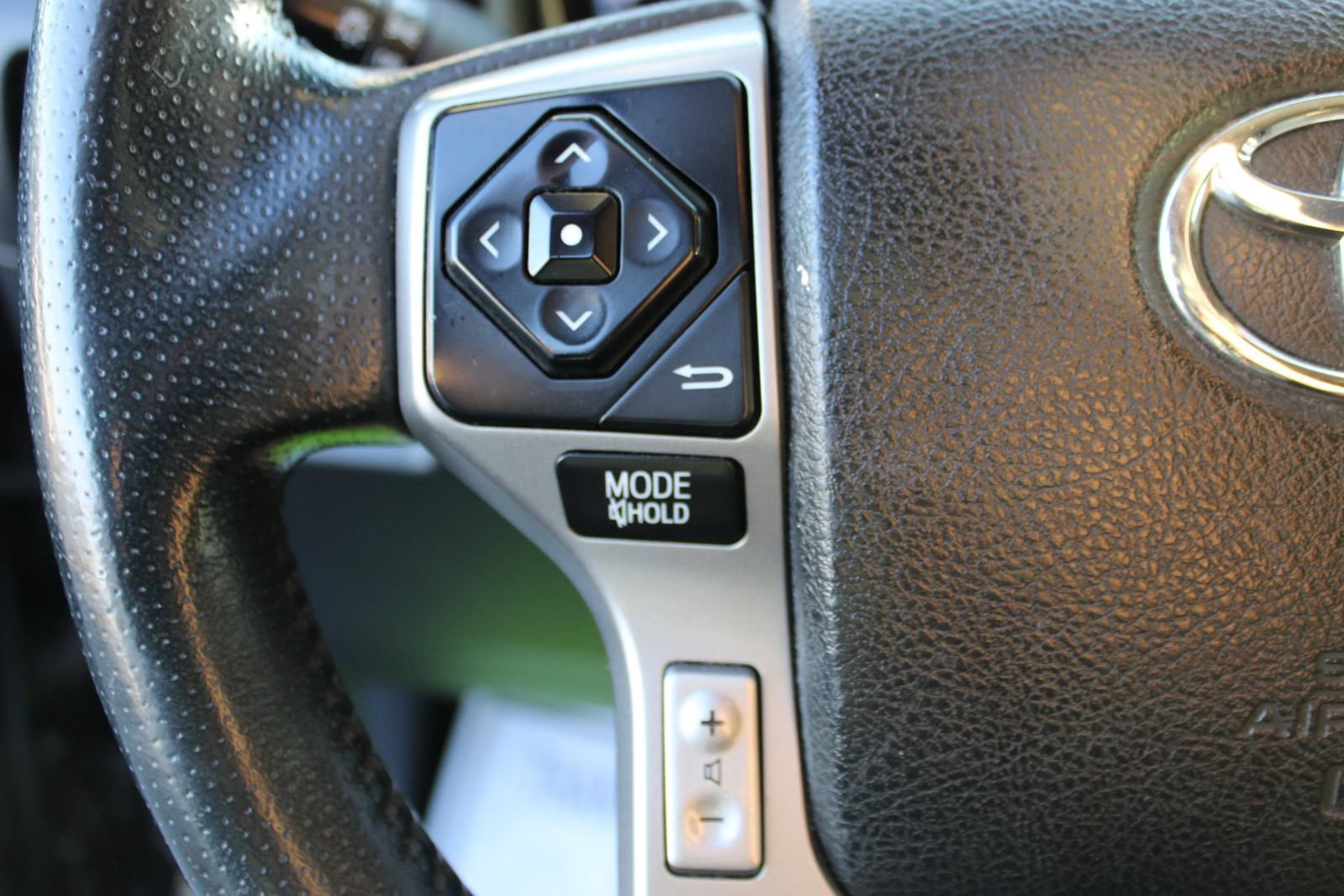 Used 2018 Toyota 4Runner SR5 Premium RWD image 23