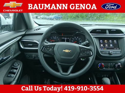 Used 2023 Chevrolet TrailBlazer LT FWD image 16