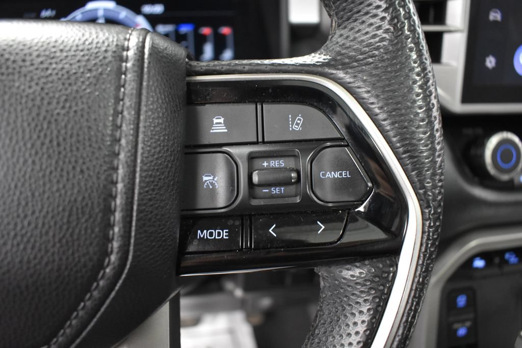 Used 2024 Toyota Tundra Limited AWD/4WD image 29