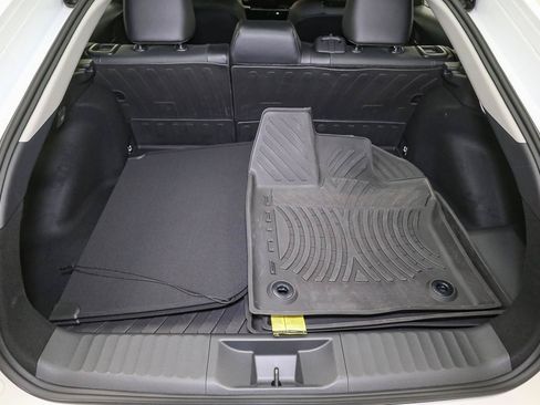 Used 2024 Toyota Prius Prime FWD image 12