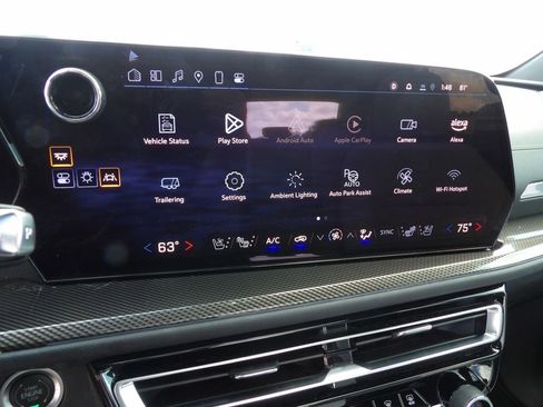 Used 2025 Chevrolet Traverse High Country image 18