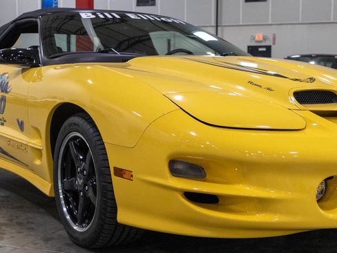 Used 2002 Pontiac Firebird Trans Am image 40