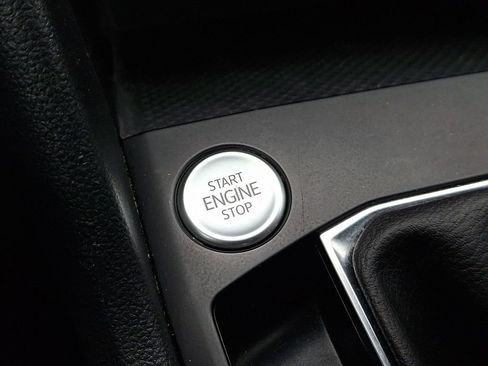 Certified 2022 Volkswagen Taos S image 22