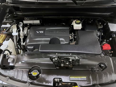 Used 2020 Nissan Pathfinder SL image 41