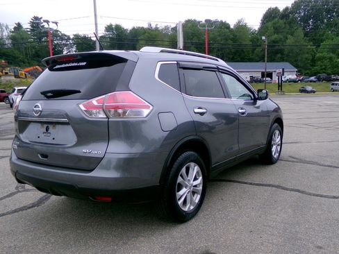 Used 2015 Nissan Rogue SV image 5