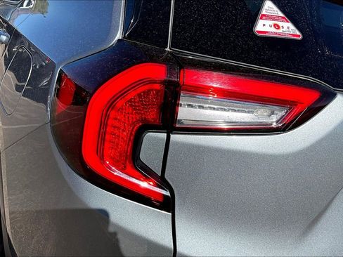 Used 2023 GMC Terrain AT4 image 33