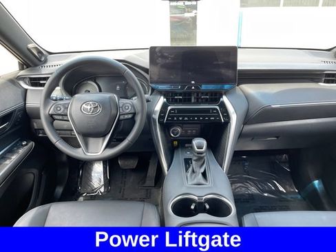 Used 2023 Toyota Venza XLE AWD/4WD image 12