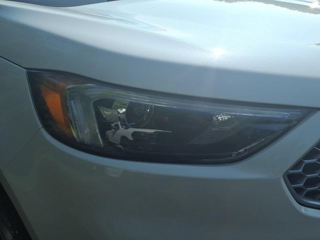 Used 2024 Ford Edge SEL w/ Convenience Package AWD/4WD image 12