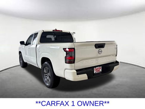 Used 2025 Nissan Frontier SV RWD image 3