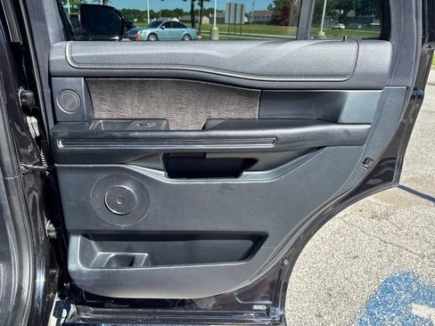 Used 2021 Ford Expedition Limited AWD/4WD image 41