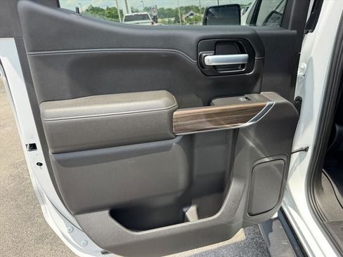 Used 2021 Chevrolet Silverado 1500 RST AWD/4WD image 17
