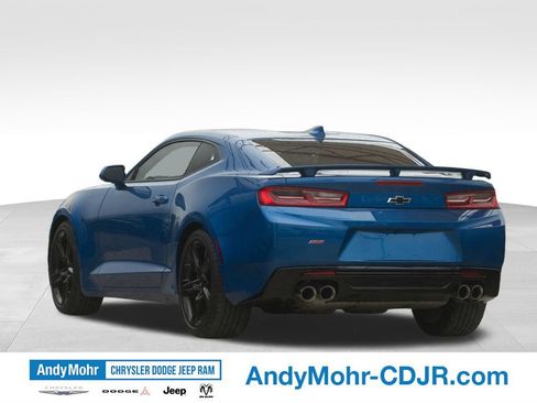 Used 2018 Chevrolet Camaro SS RWD image 5