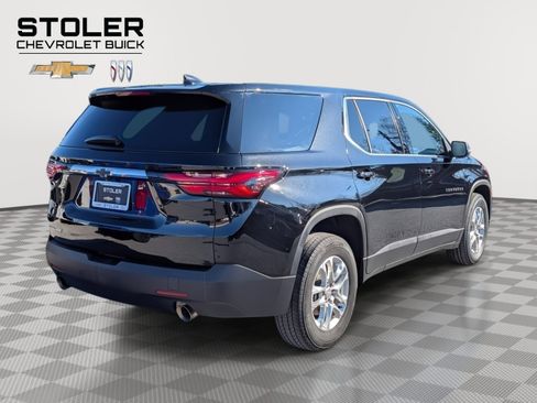 Used 2023 Chevrolet Traverse LS w/ Safety Package image 5