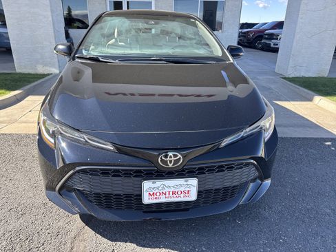 Used 2020 Toyota Corolla SE image 2