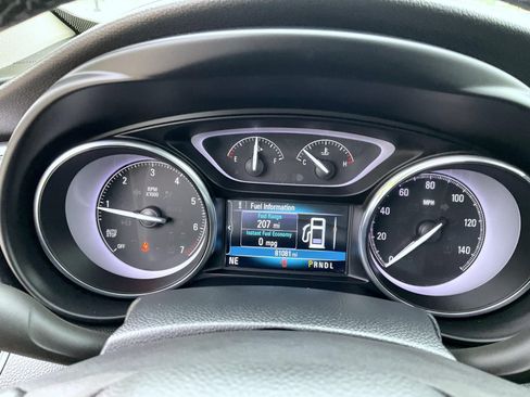 Used 2020 Buick Envision Essence AWD/4WD image 12