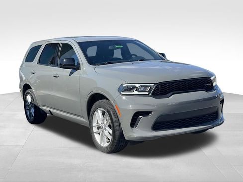 Used 2025 Dodge Durango GT AWD/4WD image 3