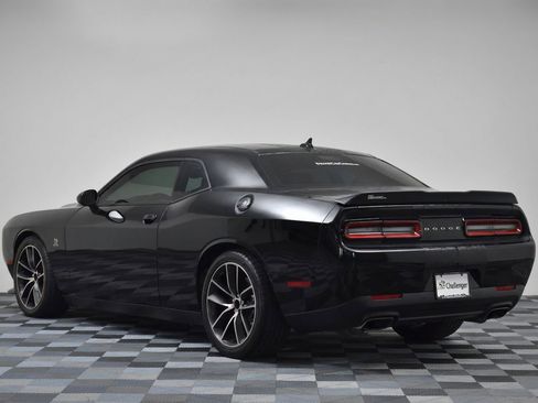 Used 2018 Dodge Challenger R/T Scat Pack w/ Leather Interior Group image 3