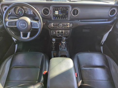 Used 2020 Jeep Wrangler Unlimited Sahara image 19