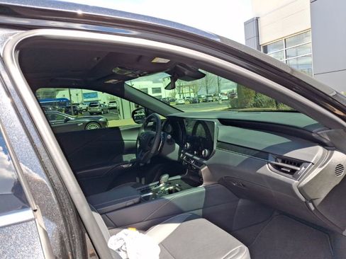 Used 2024 Lexus RX 350 Premium w/ Convenience Package image 3