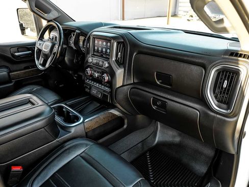 Used 2022 GMC Sierra 3500 Denali w/ Denali Ultimate Package AWD/4WD image 15