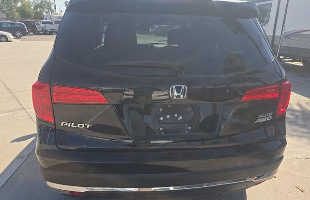 Used 2017 Honda Pilot Elite image 5