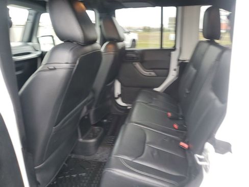Used 2018 Jeep Wrangler Unlimited Altitude image 23