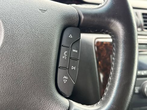 Used 2012 Chevrolet Impala LT w/ LT Sunroof Package image 22