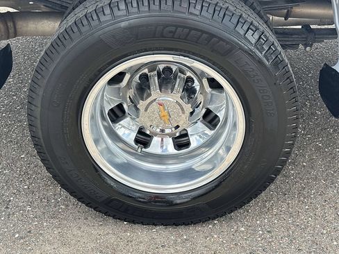 Used 2025 Chevrolet Silverado 3500 LT w/ Safety Package AWD/4WD image 23