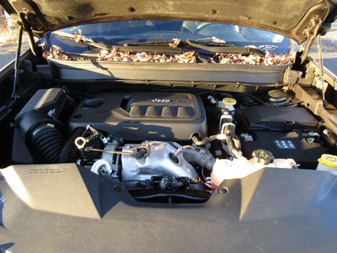 Used 2022 Jeep Cherokee Latitude Lux image 26