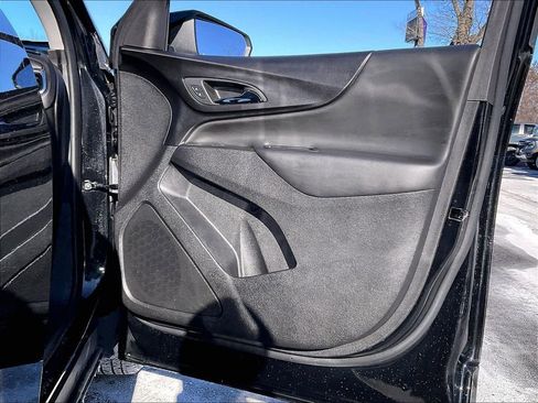 Used 2024 Chevrolet Equinox LT image 11