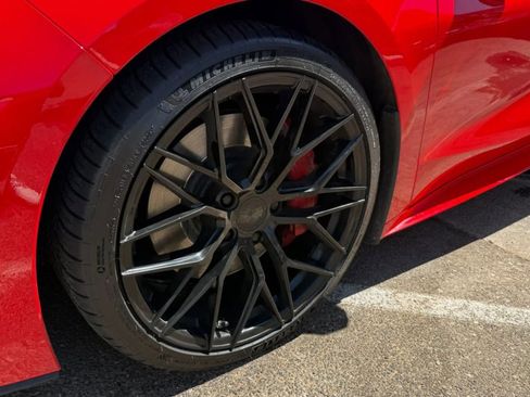 Used 2021 Chevrolet Corvette Stingray Premium Cpe w/ Z51 Performance Package RWD image 10