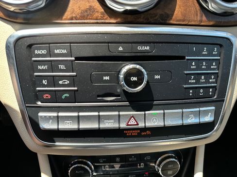 Used 2019 Mercedes-Benz GLA 250 4MATIC image 18
