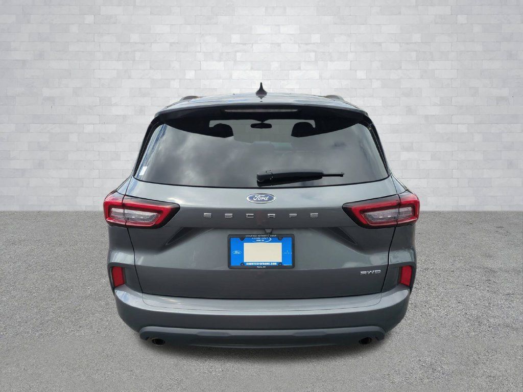 Used 2024 Ford Escape ST-Line AWD/4WD image 6