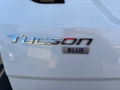 Used 2024 Hyundai Tucson Blue AWD/4WD image 29