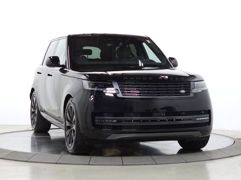 Used 2025 Land Rover Range Rover SE AWD/4WD image 10