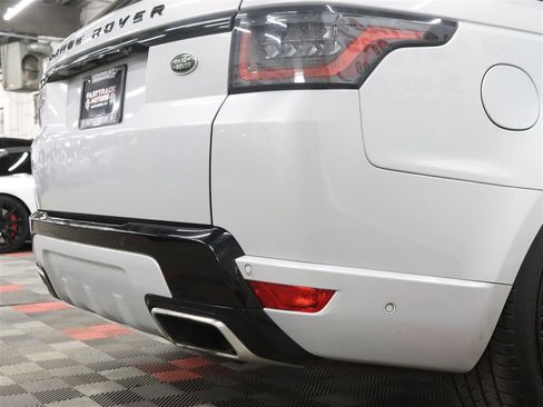 Used 2019 Land Rover Range Rover Sport HSE Dynamic image 12