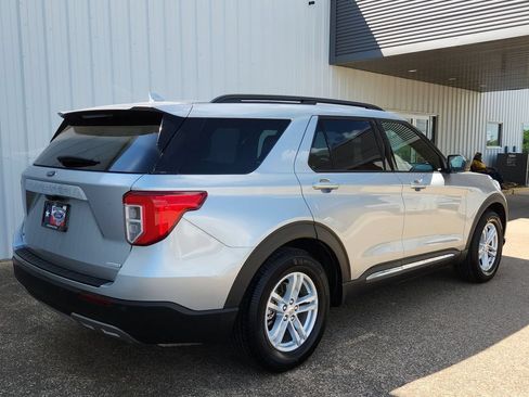 Used 2020 Ford Explorer XLT w/ Equipment Group 202A RWD image 22