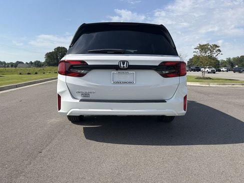 New 2026 Honda Odyssey EX-L image 4