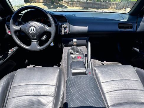 Used 2000 Honda S2000 image 18
