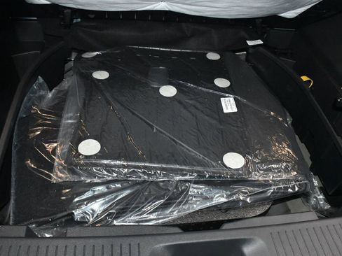 Certified 2025 Nissan Murano SV image 29