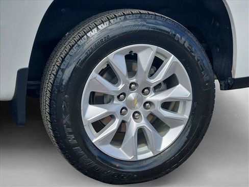 Certified 2021 Chevrolet Silverado 1500 Custom RWD image 30