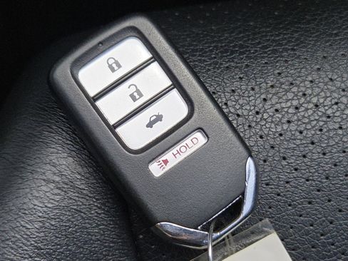 Used 2014 Honda Accord EX-L image 32