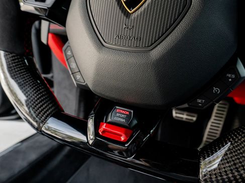 Used 2024 Lamborghini Huracan Tecnica image 68