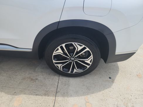 Used 2019 Hyundai Santa Fe FWD image 24