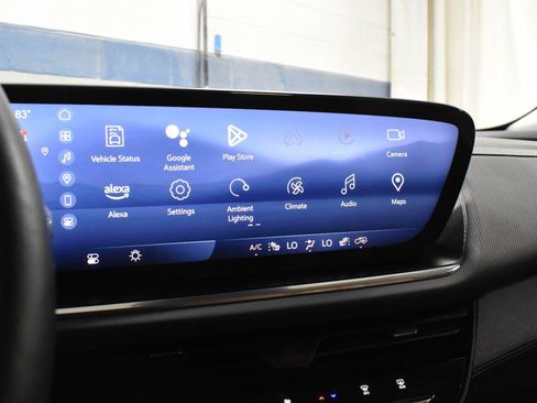 Used 2024 Buick Envision Preferred AWD/4WD image 13