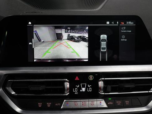 Used 2022 BMW 330i Sedan w/ Driving Assistance Package RWD image 21