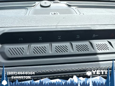 Used 2025 Ford Bronco Badlands AWD/4WD image 35