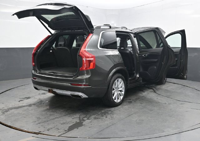 Used 2018 Volvo XC90 T6 Momentum w/ Convenience Package AWD/4WD image 43